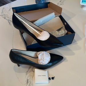 Cole Haan Black Leather Pointy Toe Pumps size 10.5